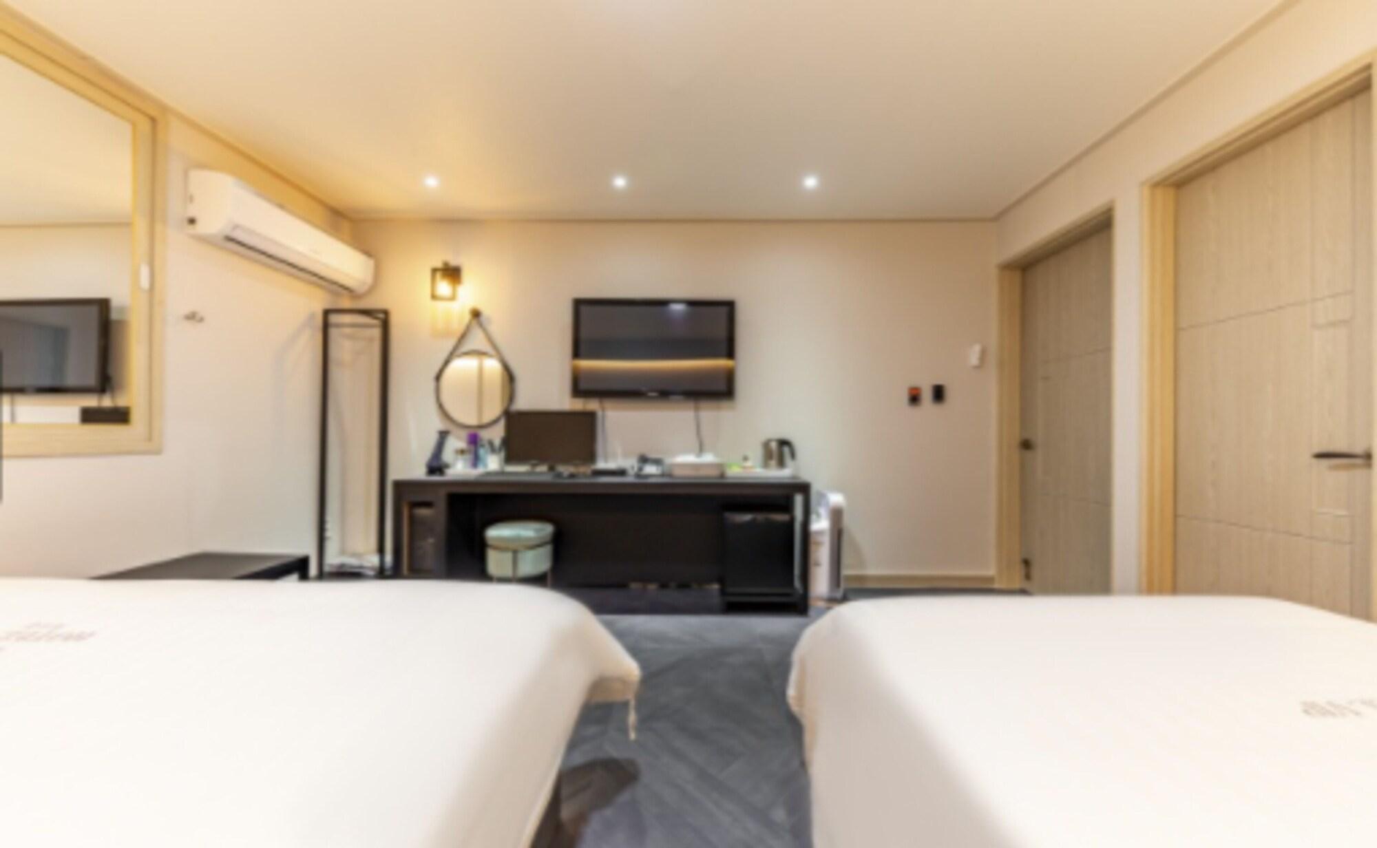 Vip Hotel Mokpo Eksteriør billede