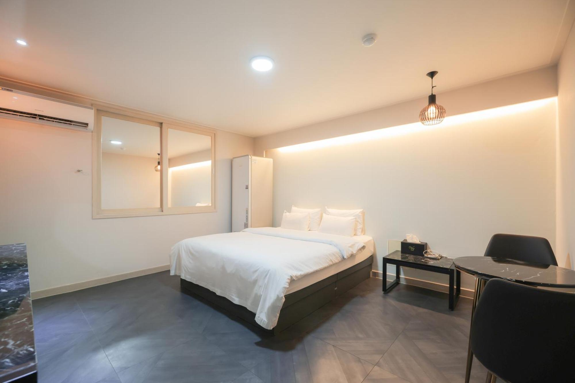 Vip Hotel Mokpo Eksteriør billede
